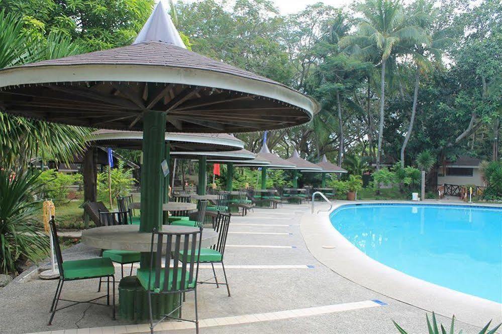 Matabungkay Beach Hotel ليان المظهر الخارجي الصورة