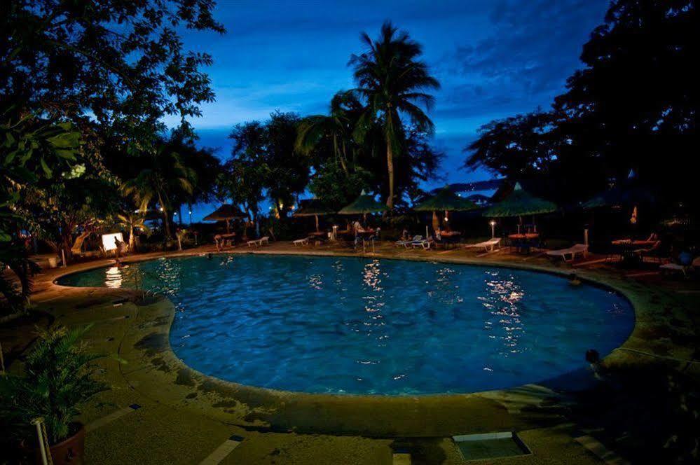 Matabungkay Beach Hotel ليان المظهر الخارجي الصورة